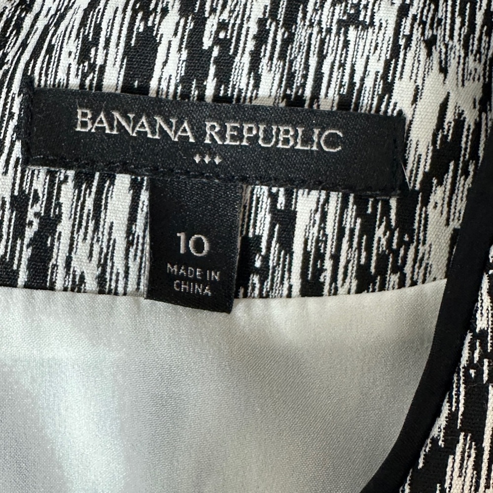 Banana Republic Gray and Black Sheath Midi Dress V-Neck Sleeveless - Picture 6 of 6